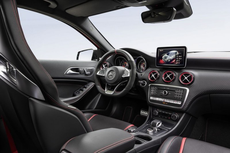 Mercedes : la Classe A 45 AMG encore plus puissante - photo 13