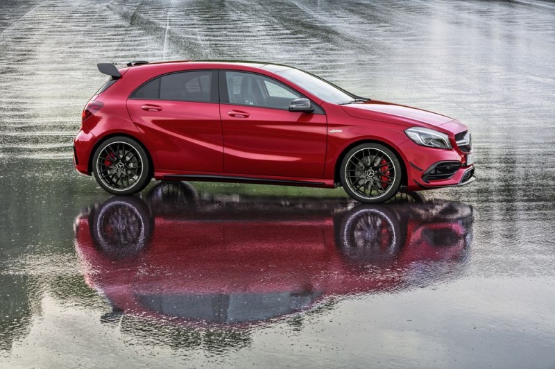 Mercedes : la Classe A 45 AMG encore plus puissante - photo 12