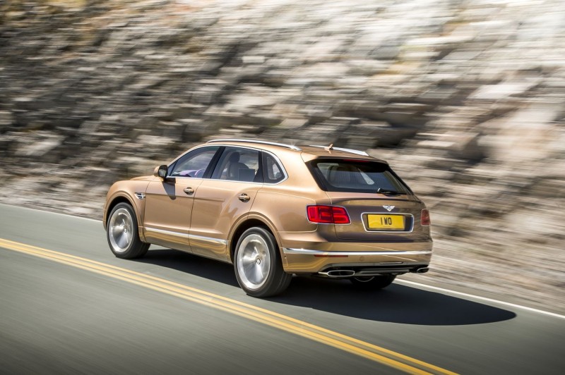 Bentley dévoile son premier 4x4, le Bentayga - photo 12