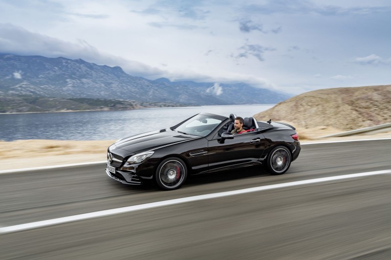 Mercedes SLK AMG : nouveau nom et nouveau moteur - photo 11