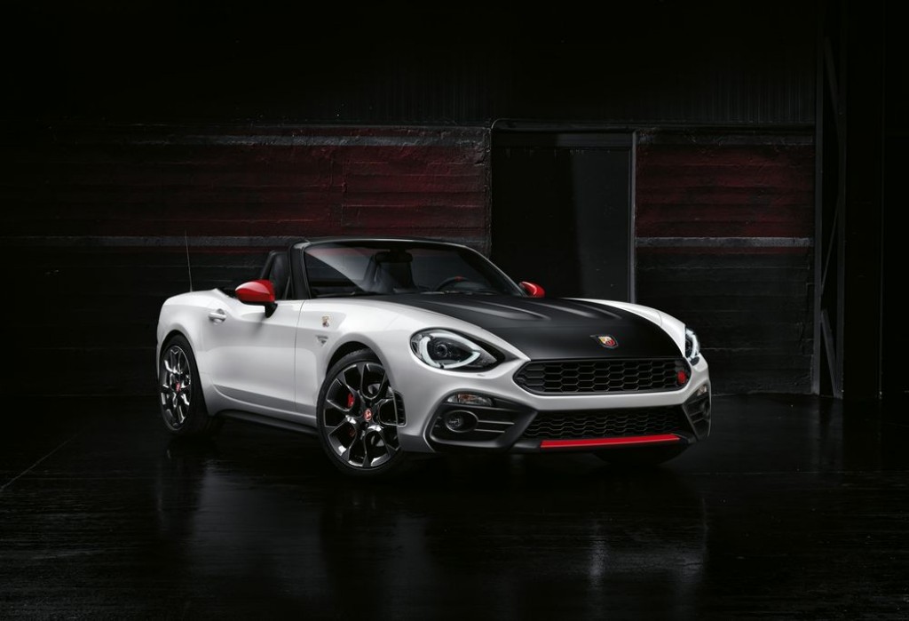 Deux nouvelles Abarth, les 124 Spider et 595 restylée - photo 12