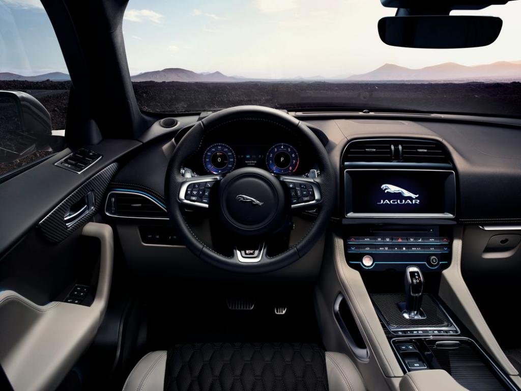 Jaguar glisse un V8 de 550 ch sous le capot du F-Pace - photo 10