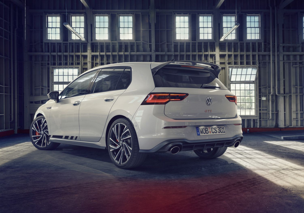 Volkswagen dévoile une Golf GTI de 300 ch - photo 11